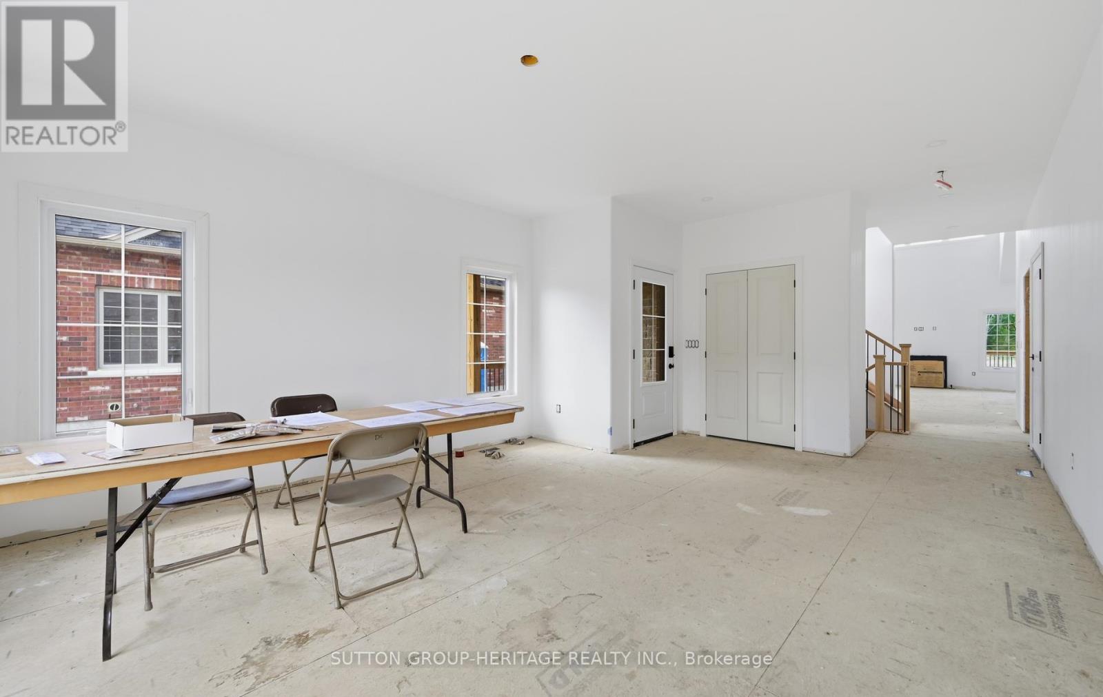 126 ORCHARD WAY - 6