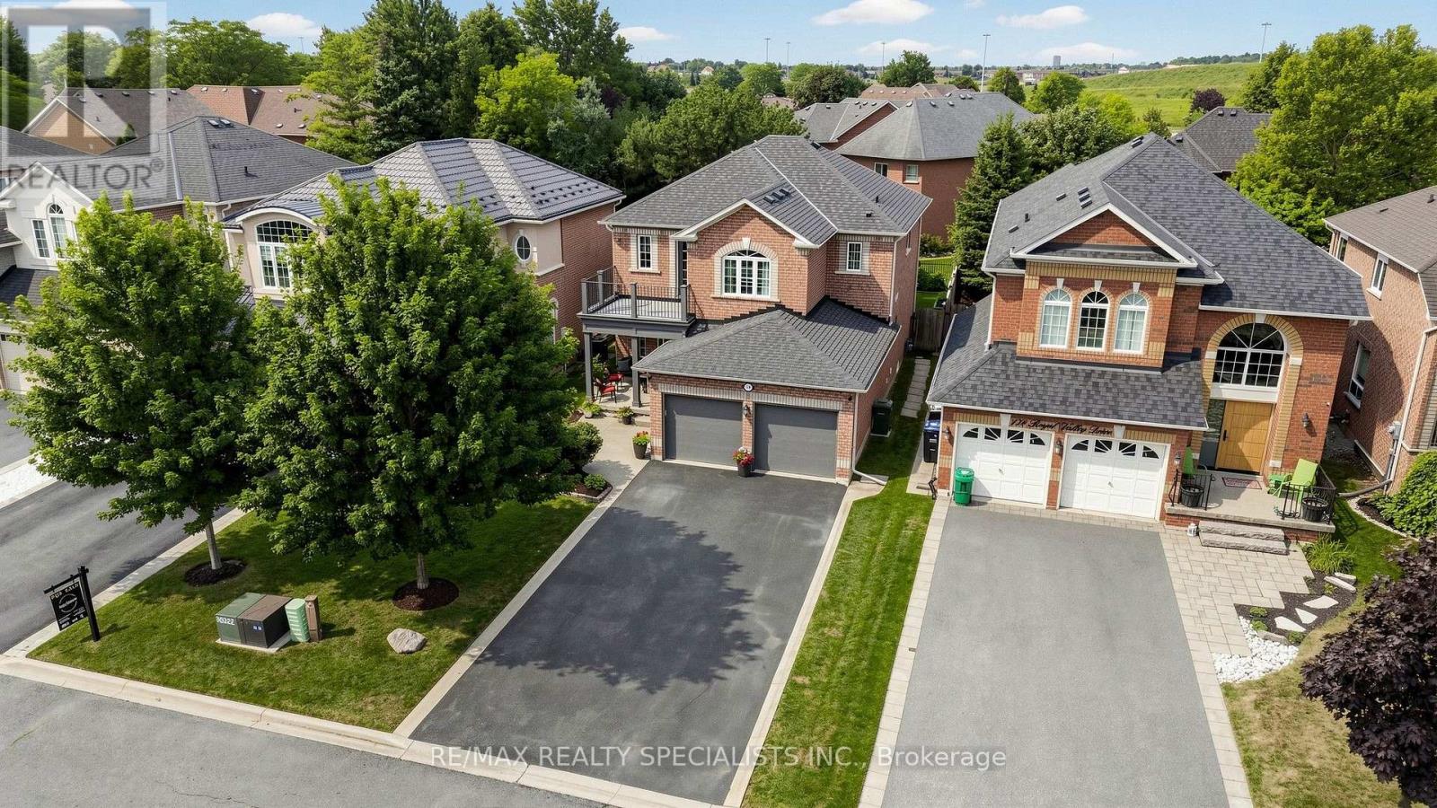 176 ROYAL VALLEY DRIVE - 2