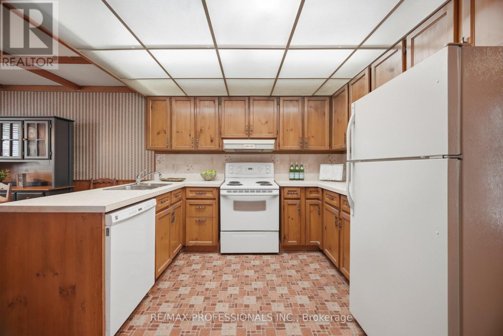 29 MATTICE ROAD - 15