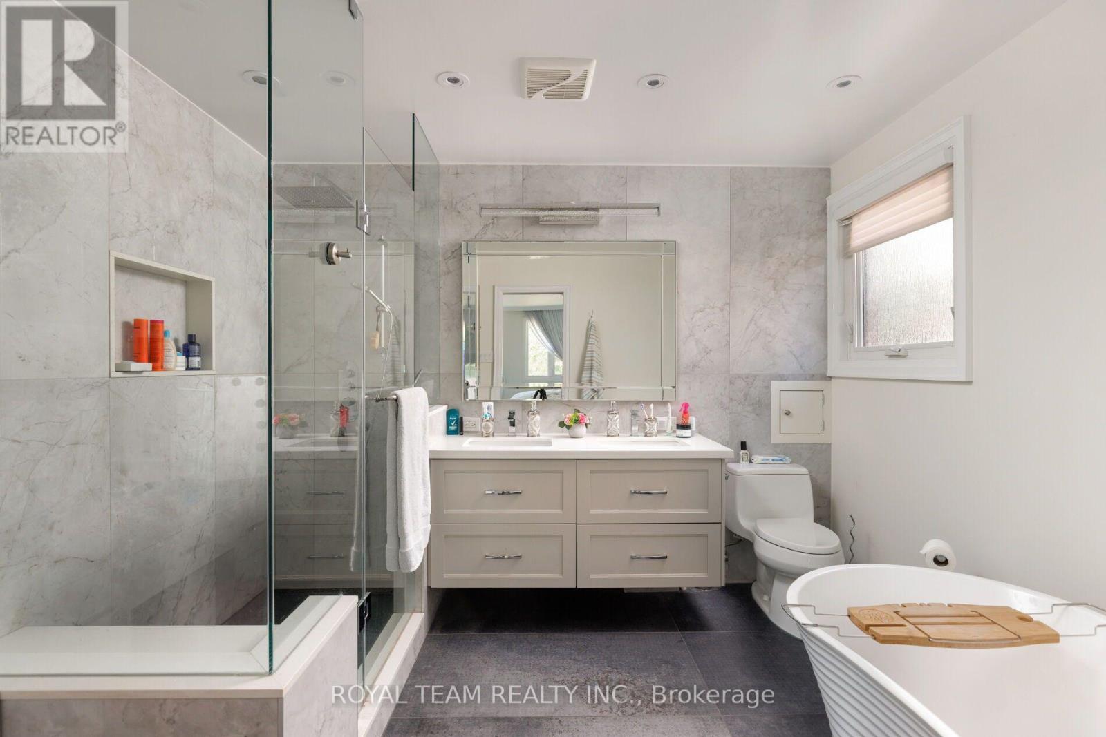 25 BEARWOOD DRIVE - 21