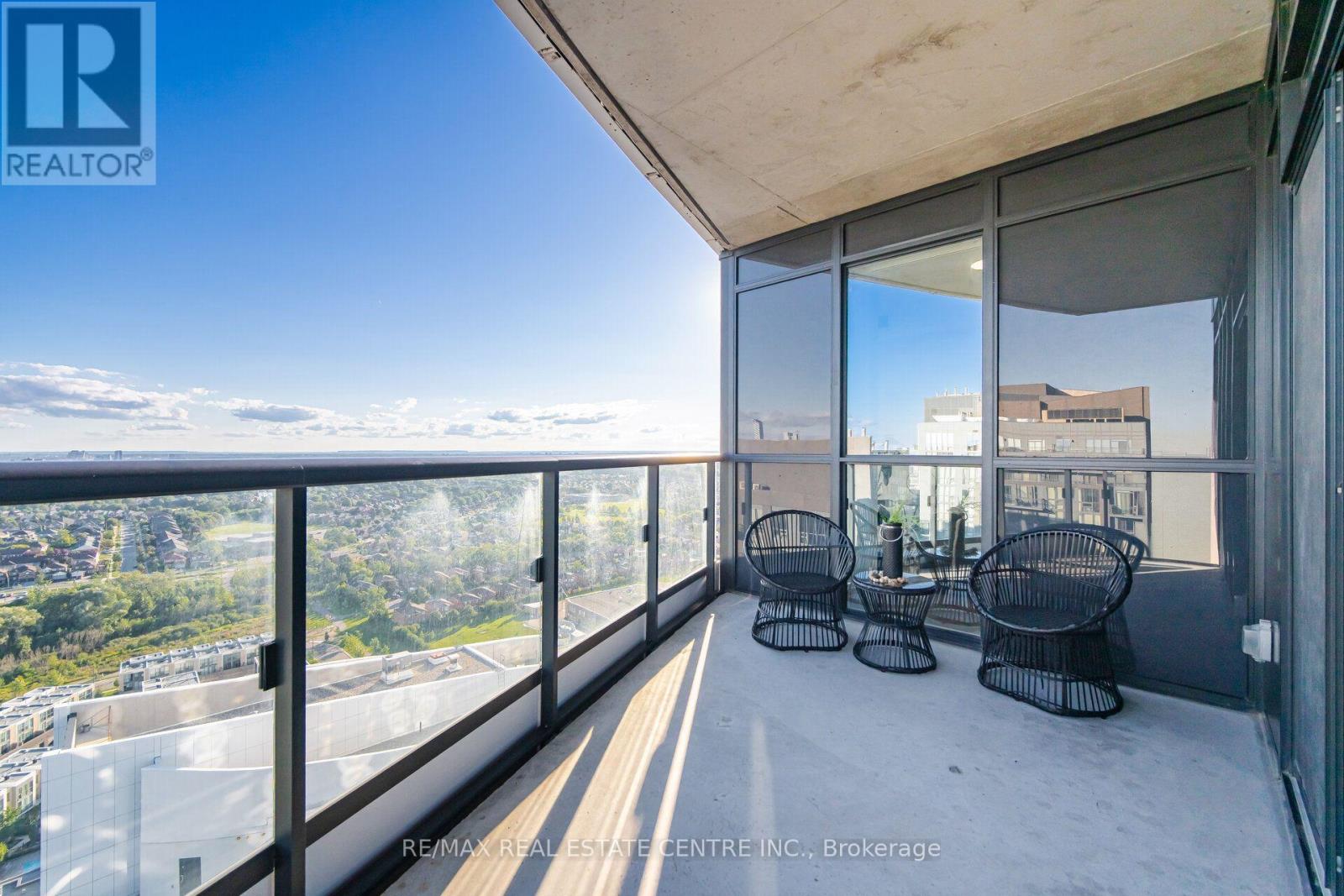 #2414 35 WATERGARDEN DRIVE - Image 28
