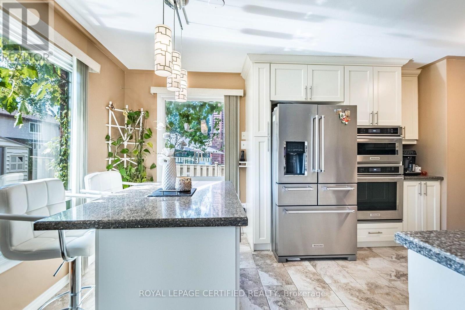 251 ELGIN DRIVE - 10