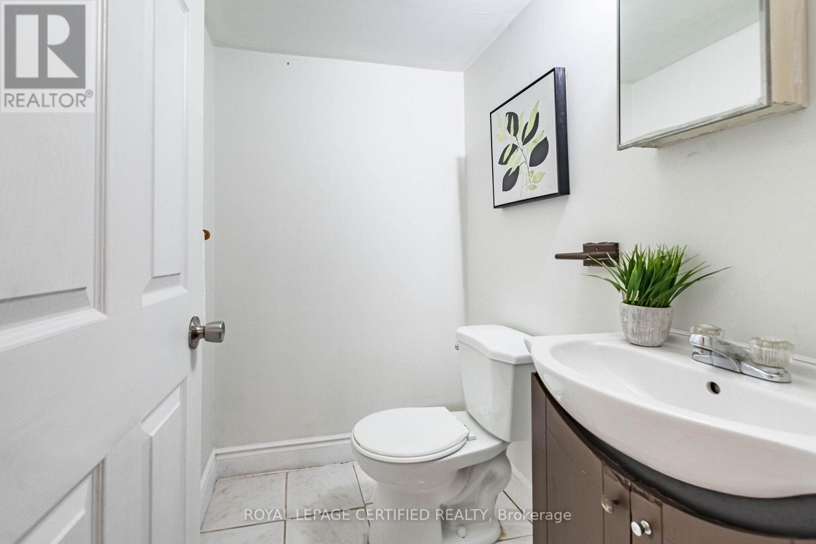 251 ELGIN DRIVE - Image 34