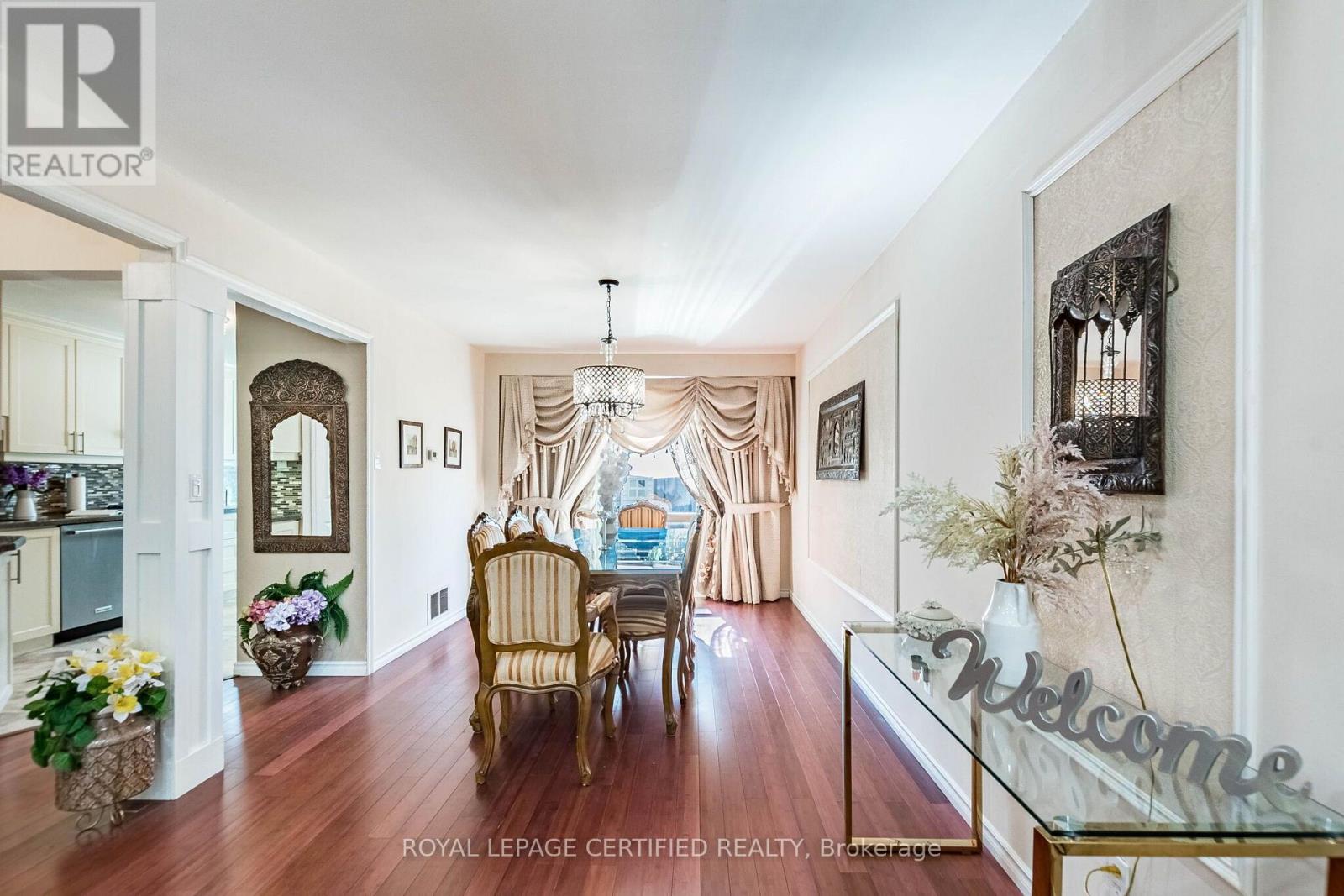251 ELGIN DRIVE - 6