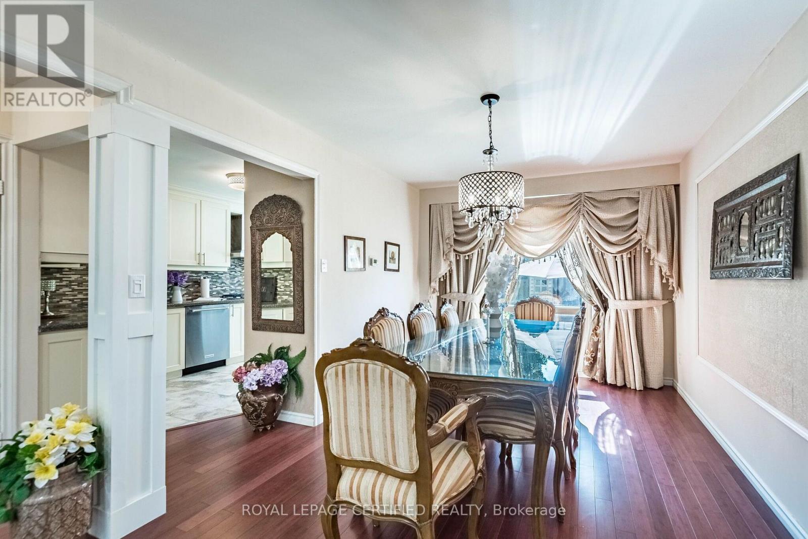 251 ELGIN DRIVE - 7