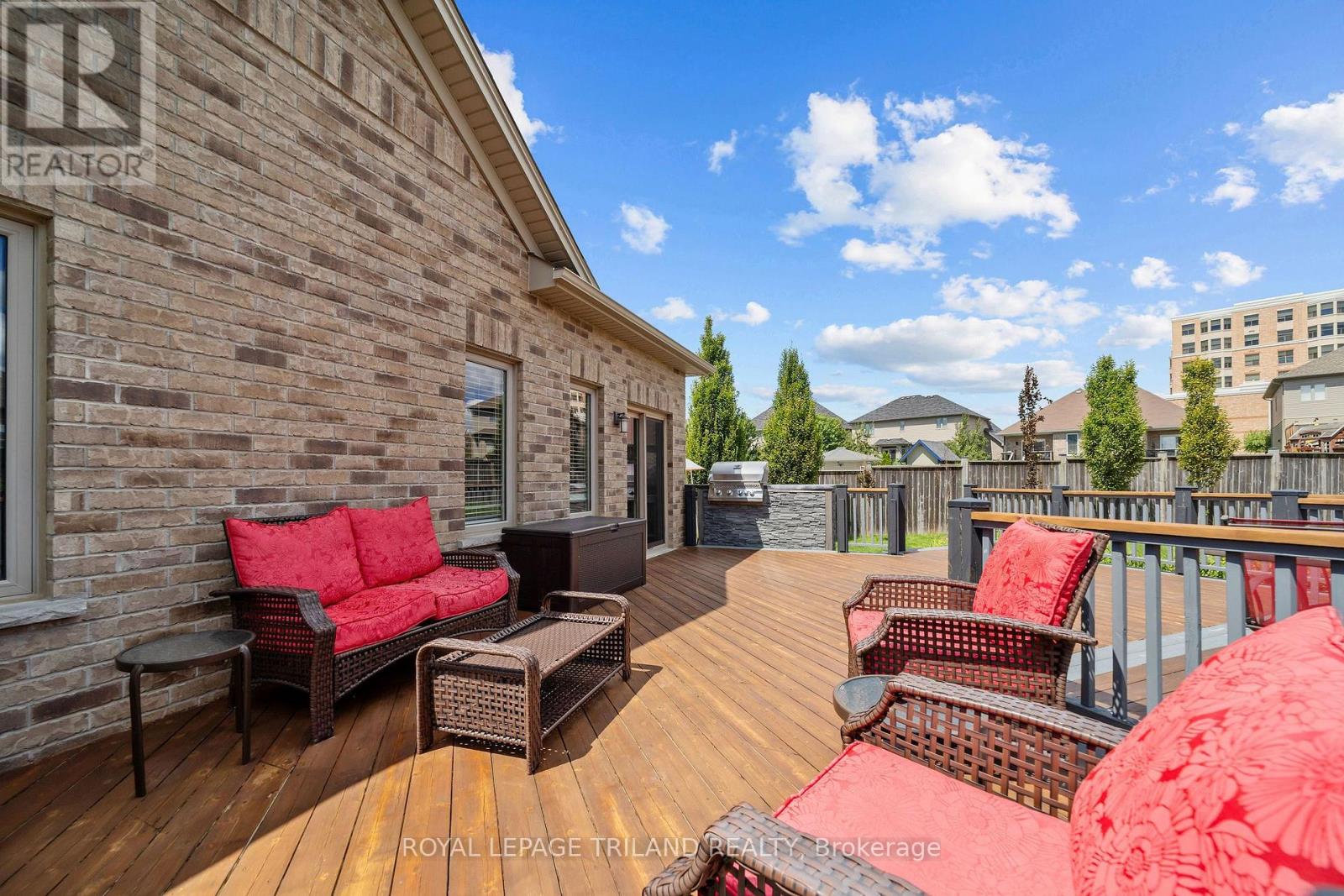 3194 PINCOMBE DRIVE - Image 43