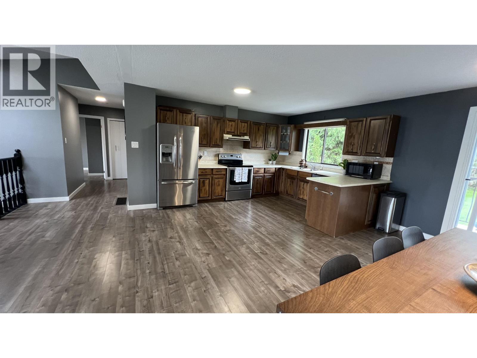 116 RAVEN PLACE - 4