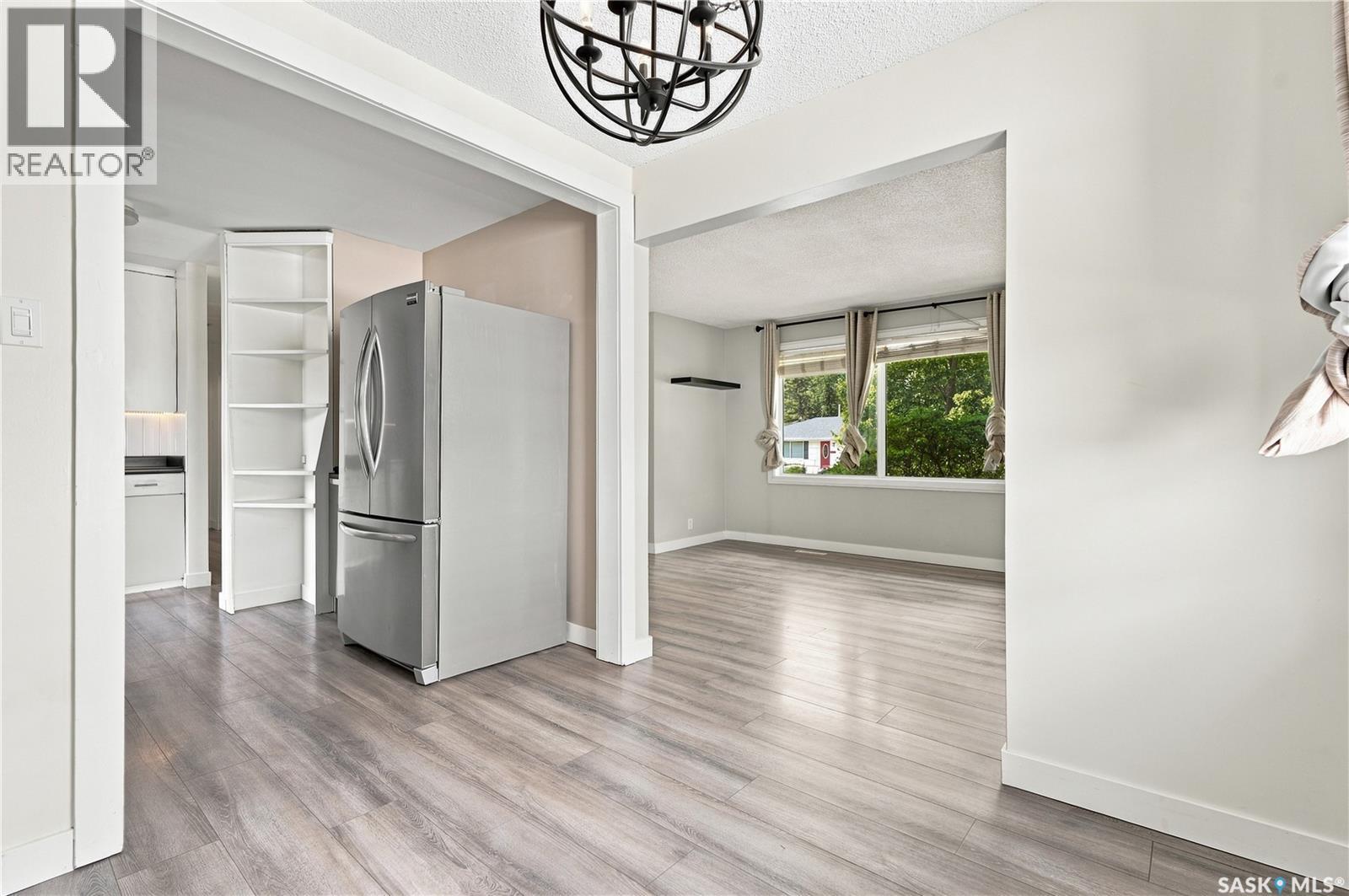 2325 Dufferin AVENUE - Image 11