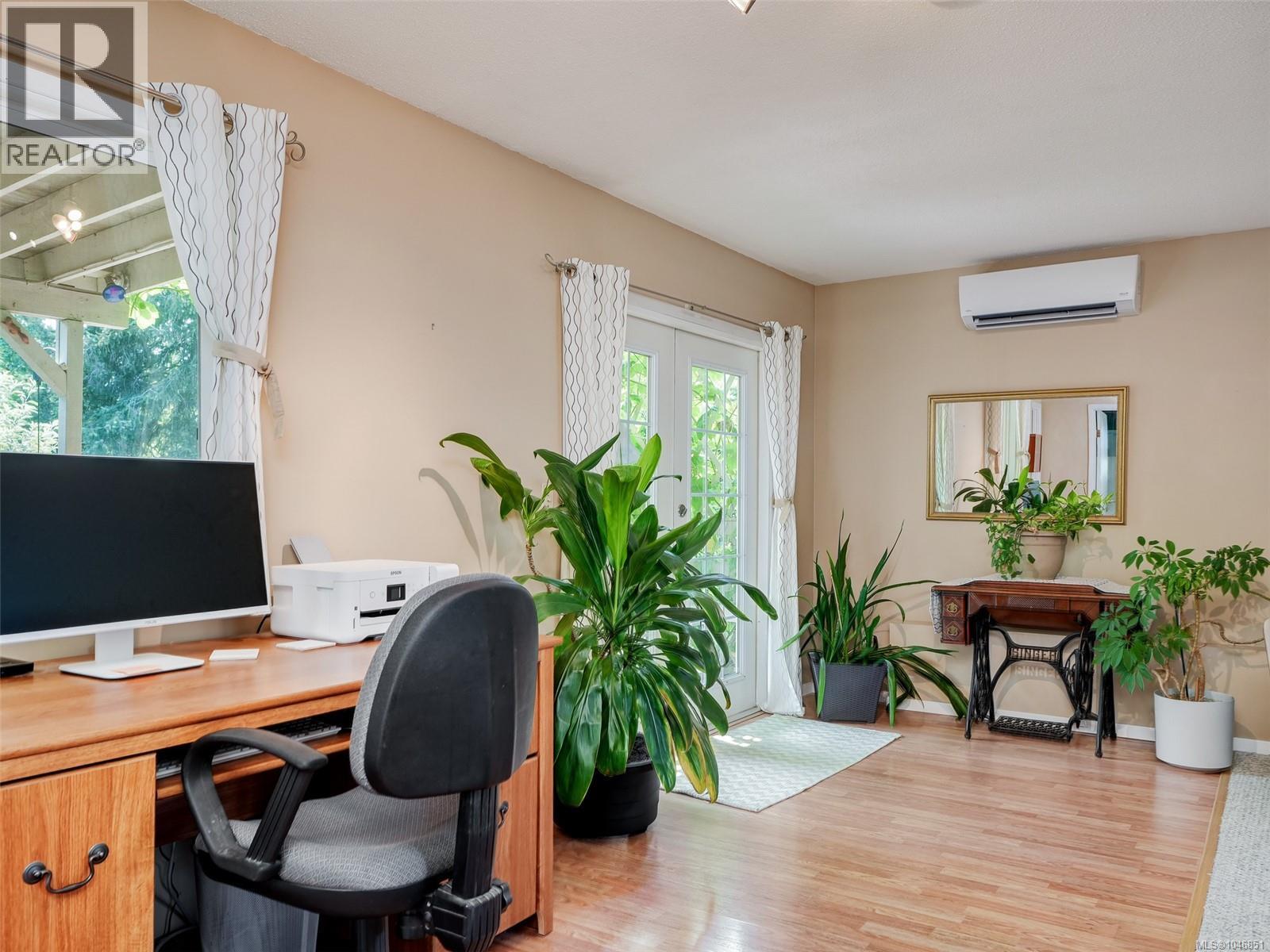 3960 Arlene Pl - Image 23