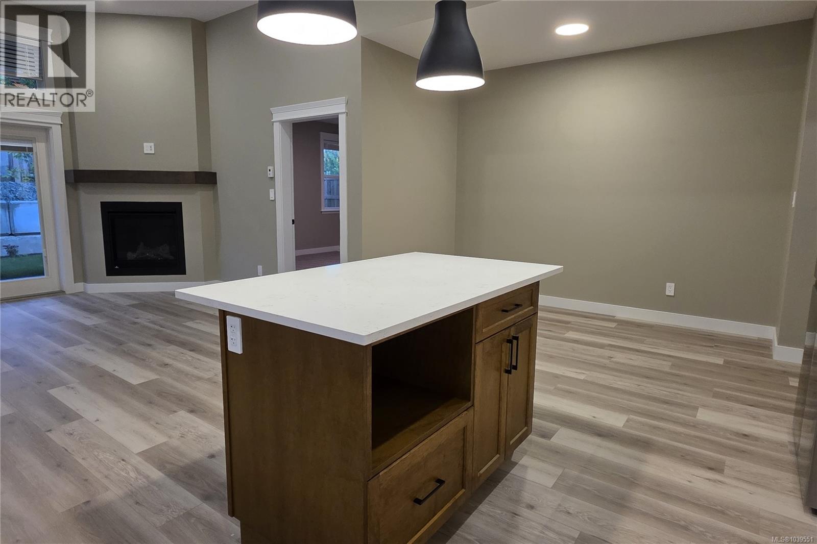 2 343 Arizona Dr, Campbell River