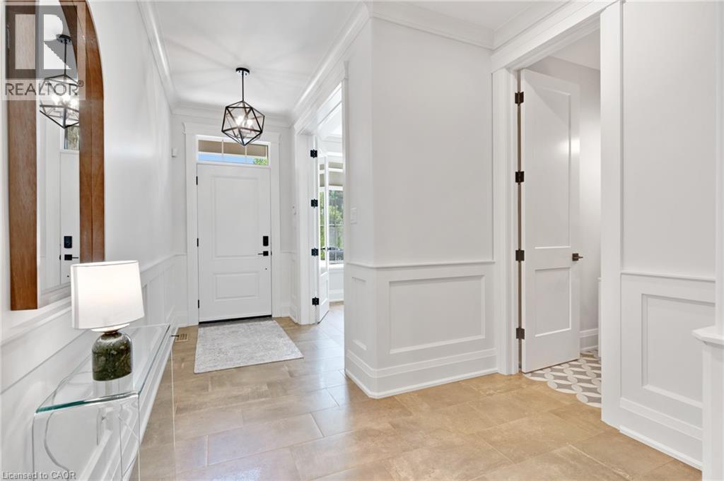12 GEORGE Street — photo 3