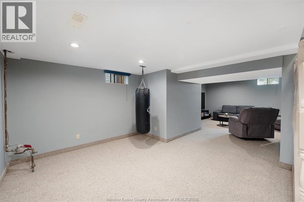 240 Gary AVENUE - Image 34