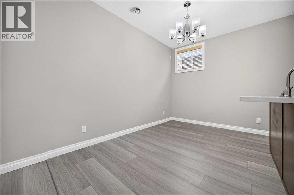 25 Sherwood Close NW - 40