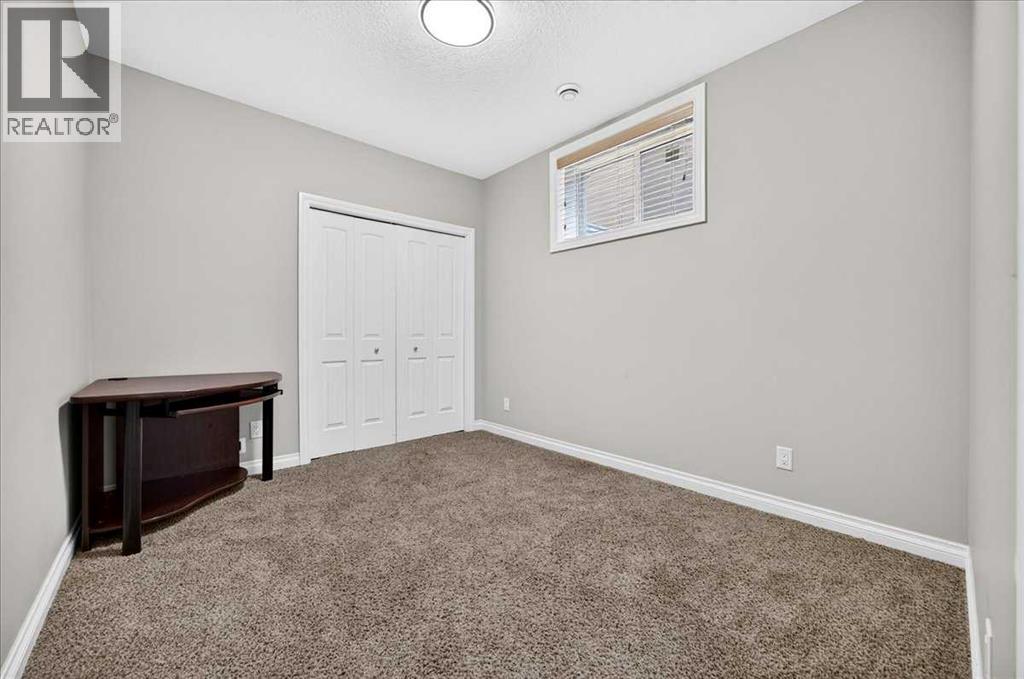 25 Sherwood Close NW - 42