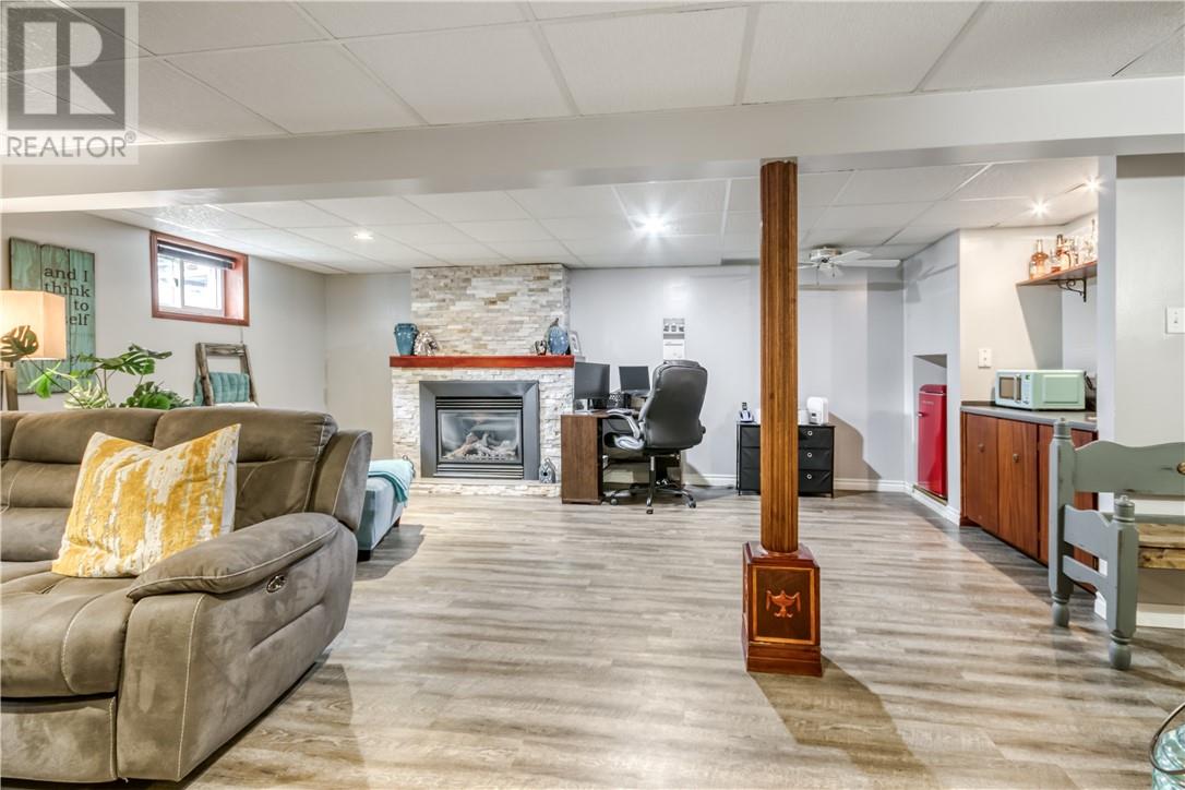 1035 Woodbine Avenue - Image 18