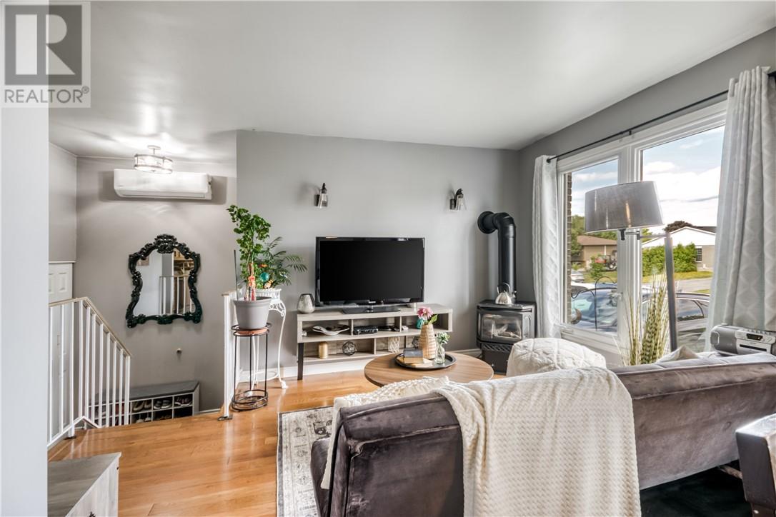 1035 Woodbine Avenue - Image 5
