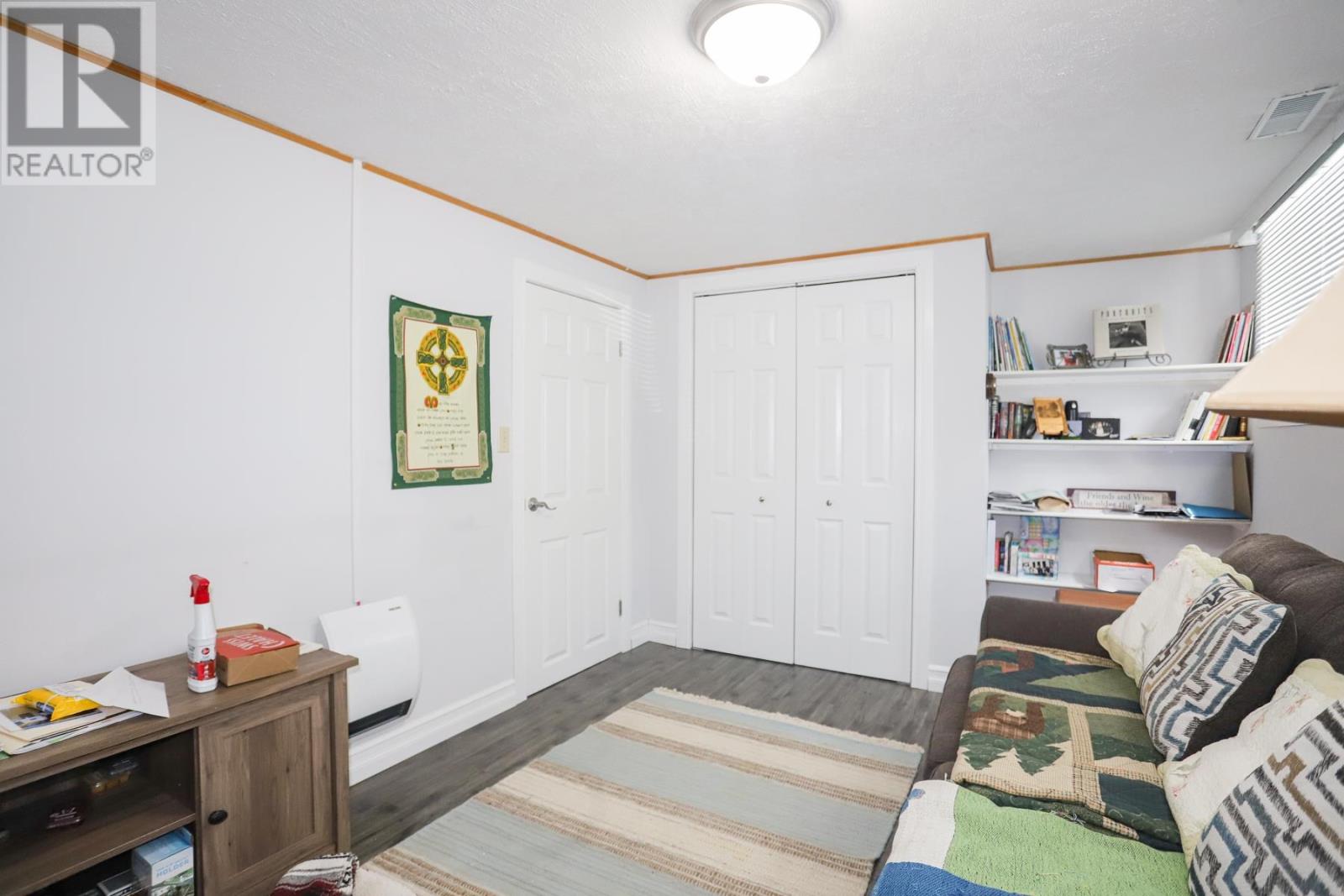 71 Dablon ST - 28