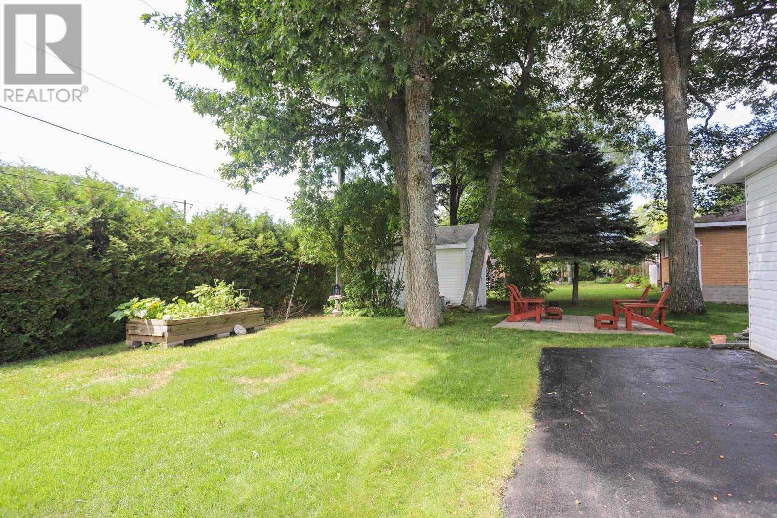 71 Dablon ST - Image 37