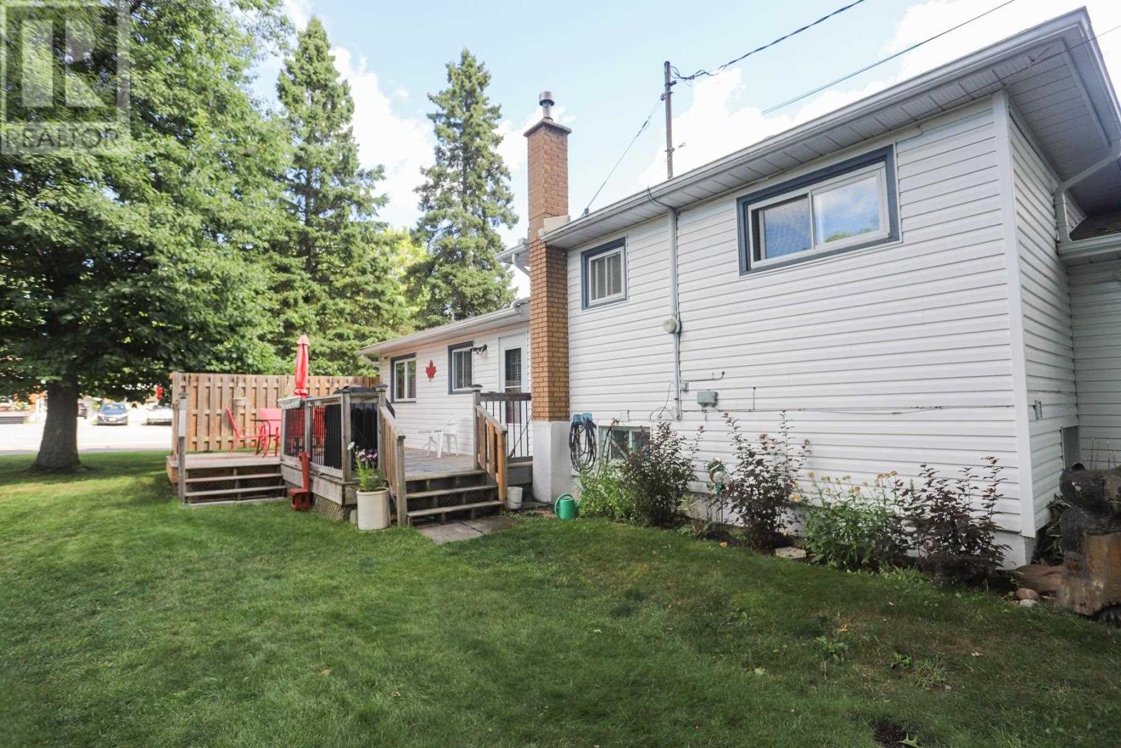 71 Dablon ST - 42