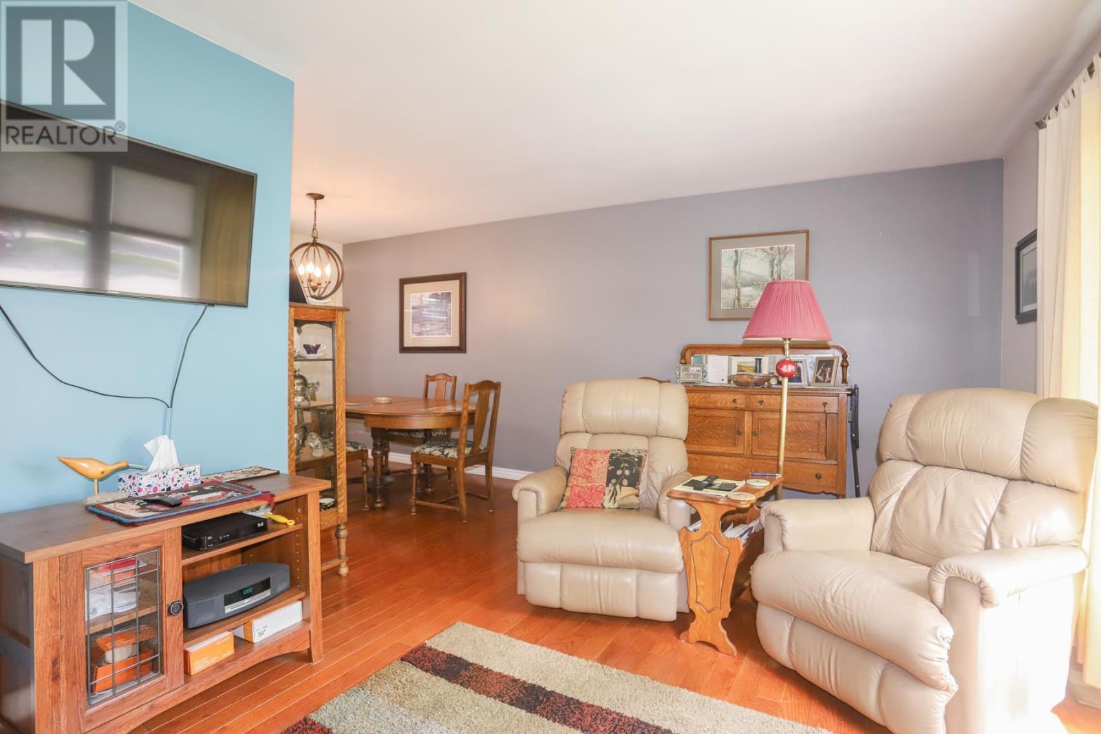 71 Dablon ST - Image 8