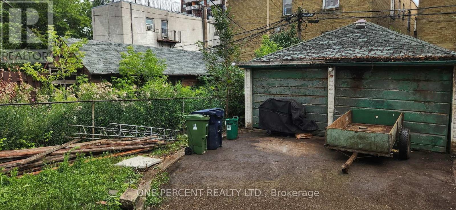 227 LIVINGSTONE AVENUE - 21