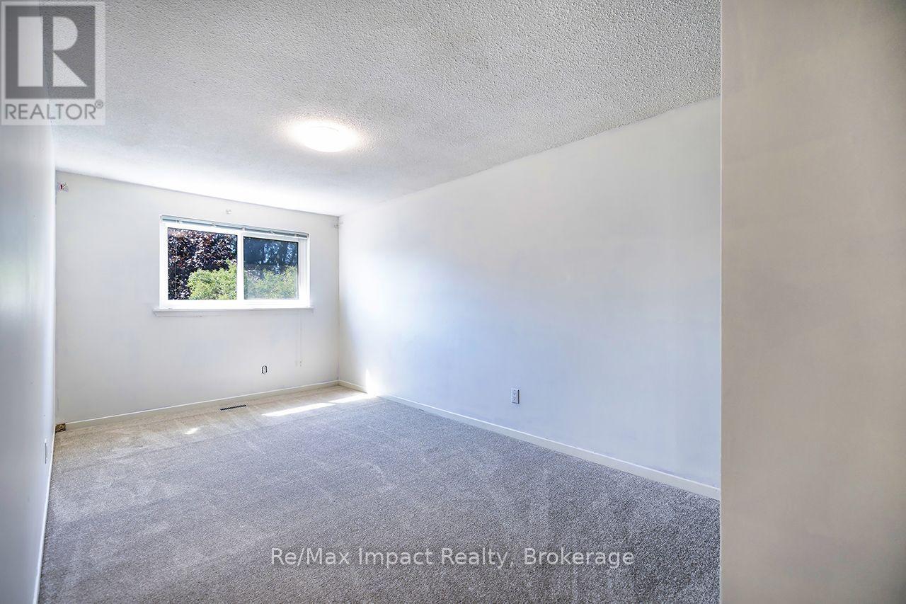 25 TOMPKINS LANE - Image 15