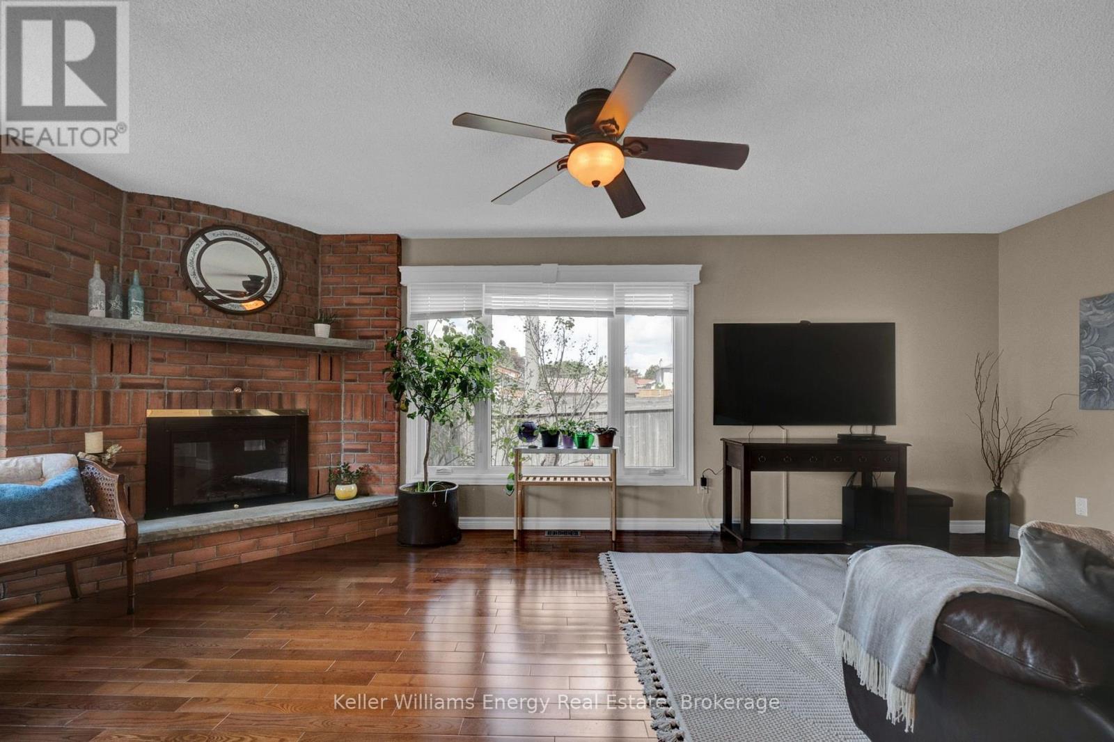 2 MURKAR CRESCENT - Image 18