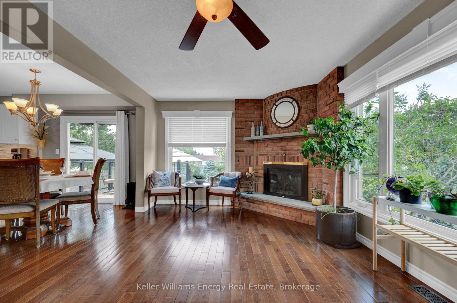 2 MURKAR CRESCENT - 19