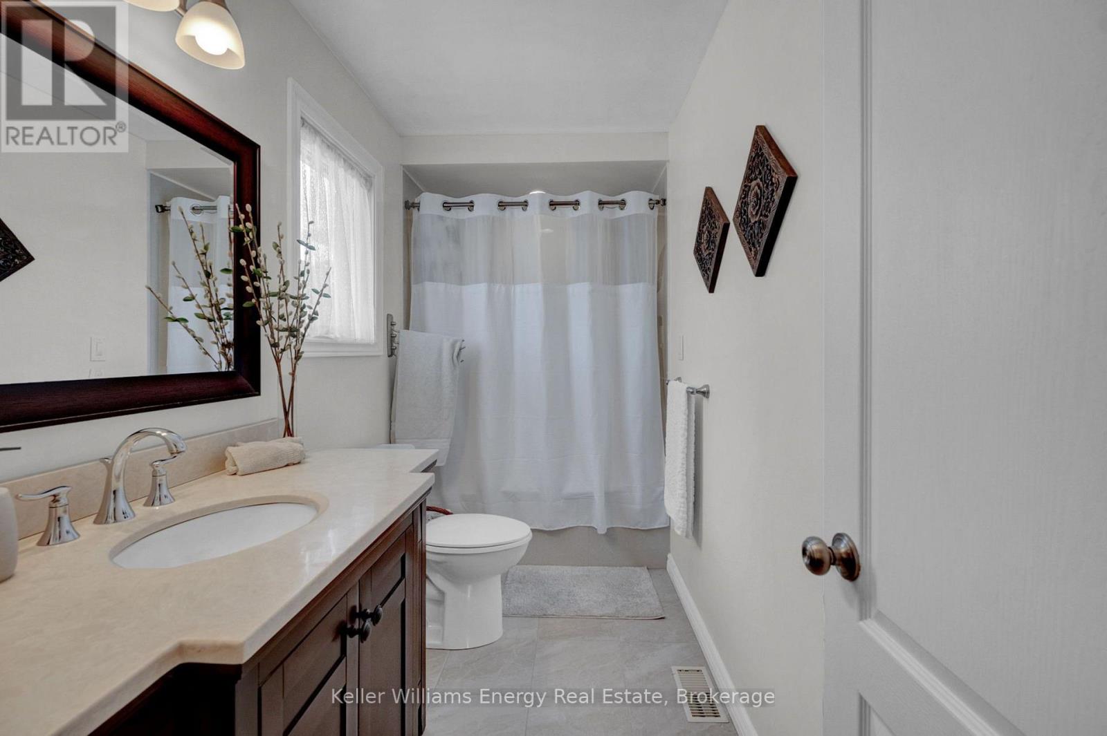 2 MURKAR CRESCENT - Image 25