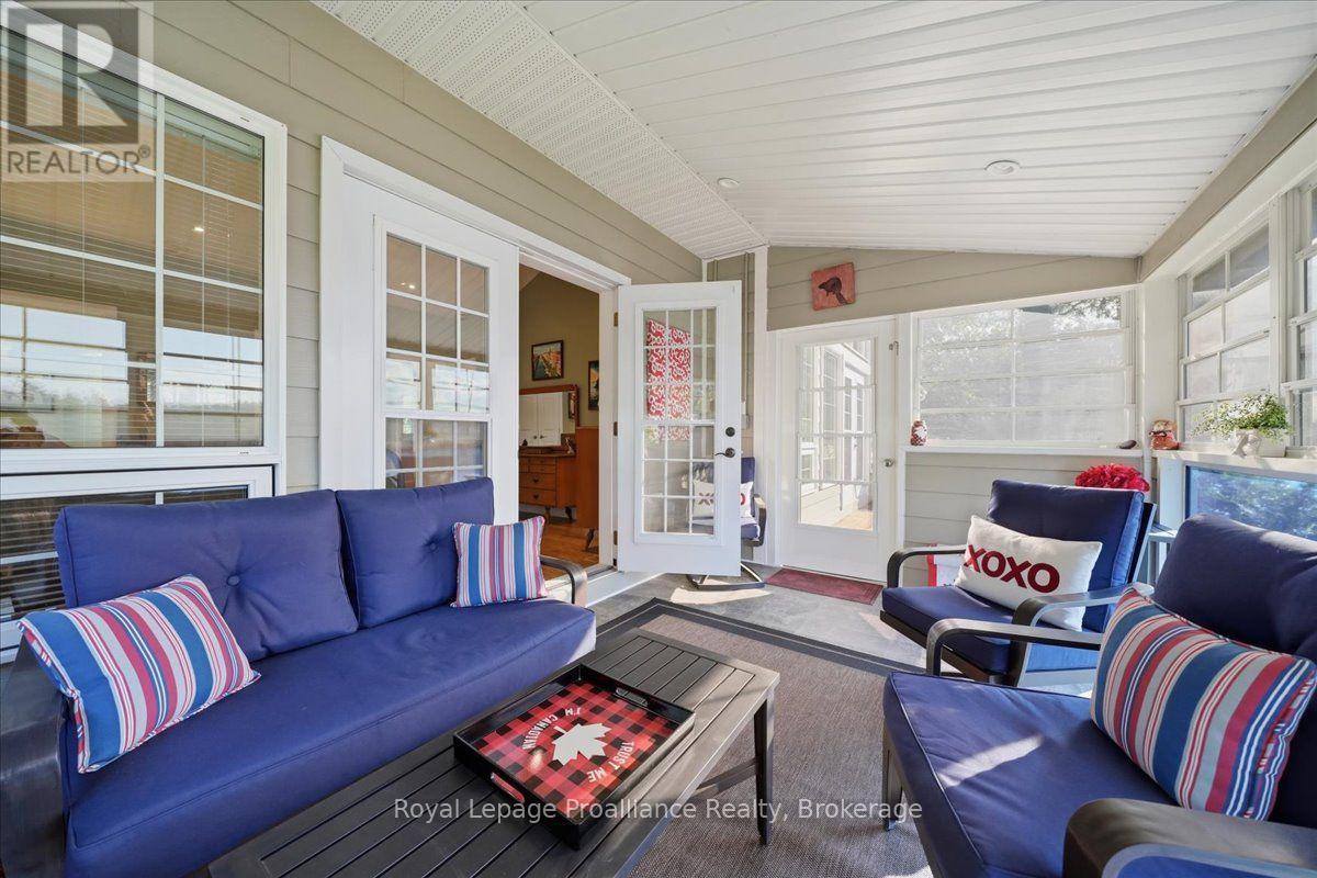 256 PENINSULA ROAD - 19