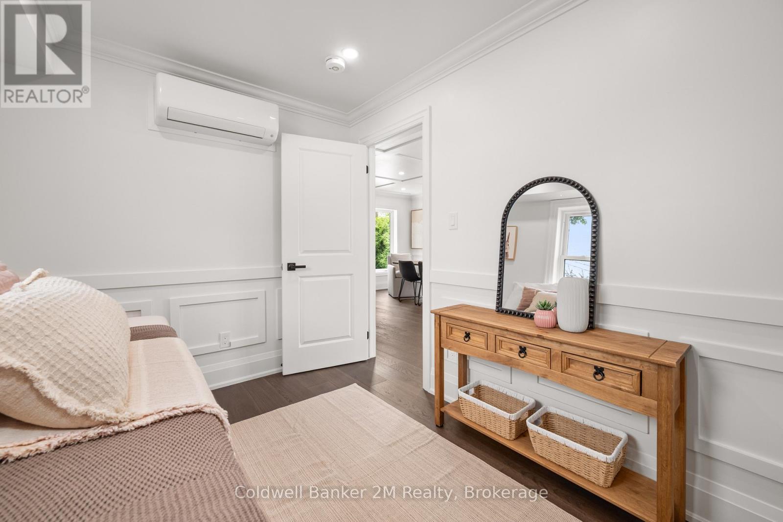 64 HEAD STREET - Image 26