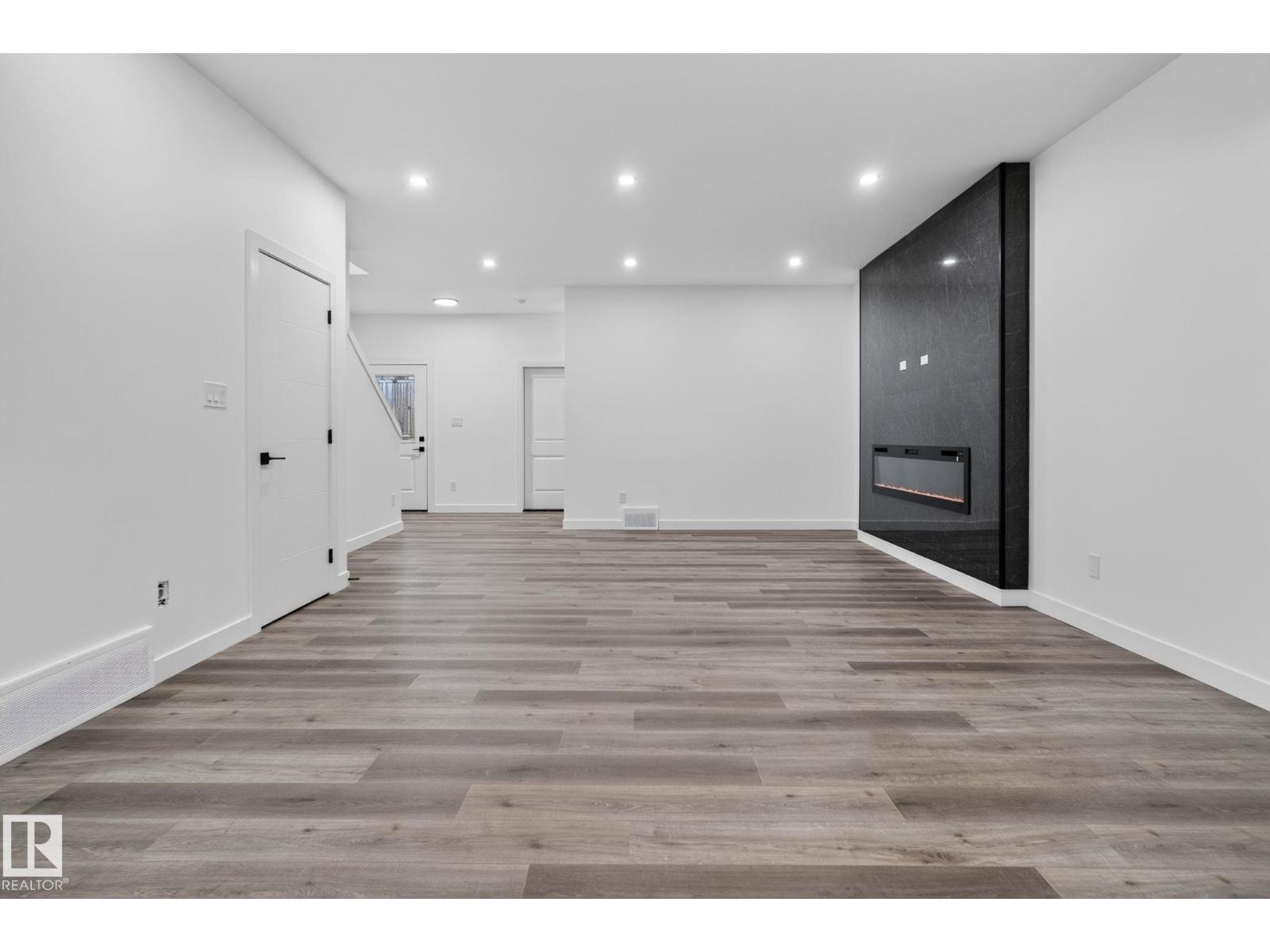 13 ENNS CT - Image 19
