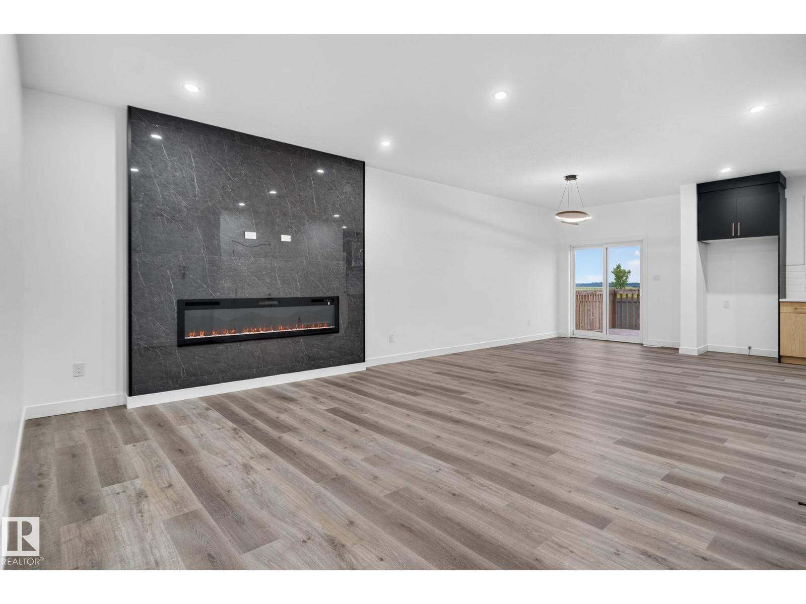 13 ENNS CT - Image 15