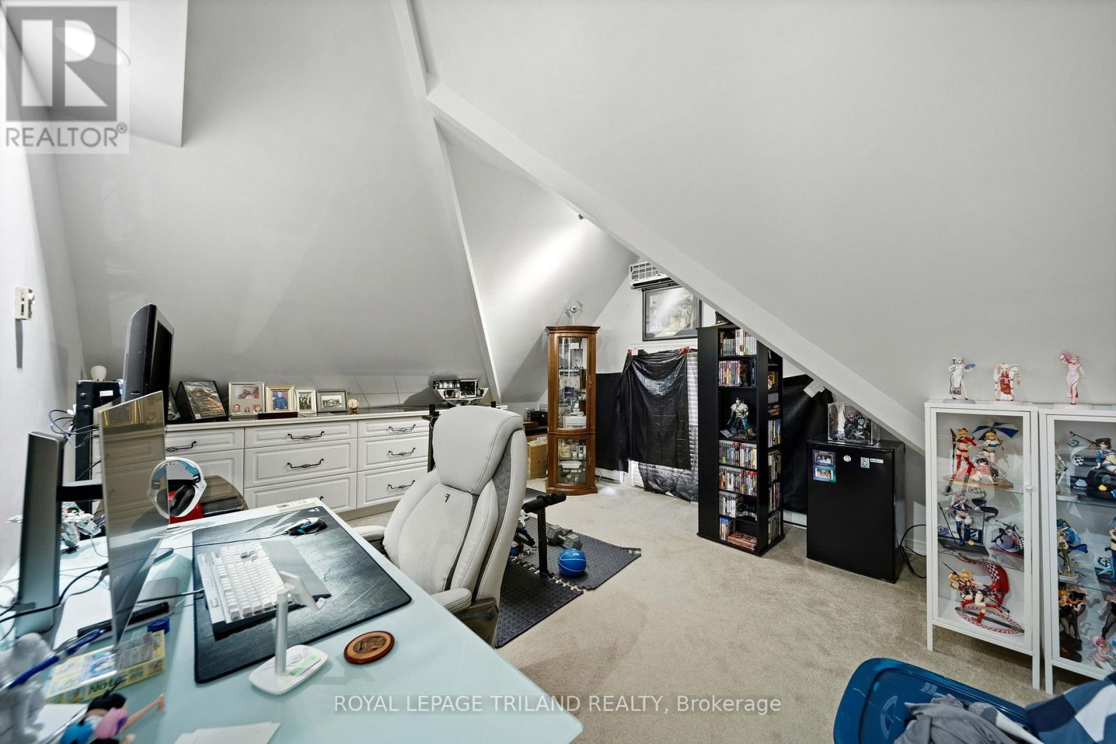 98 CENTRAL AVENUE - Image 21