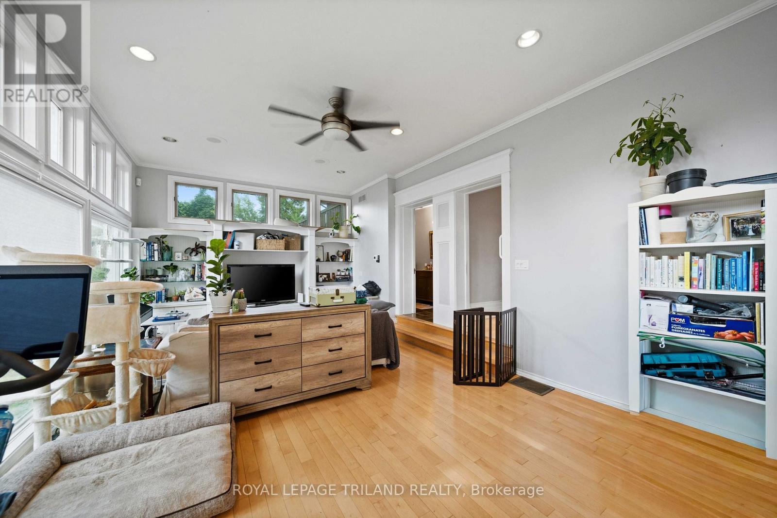 98 CENTRAL AVENUE - Image 32