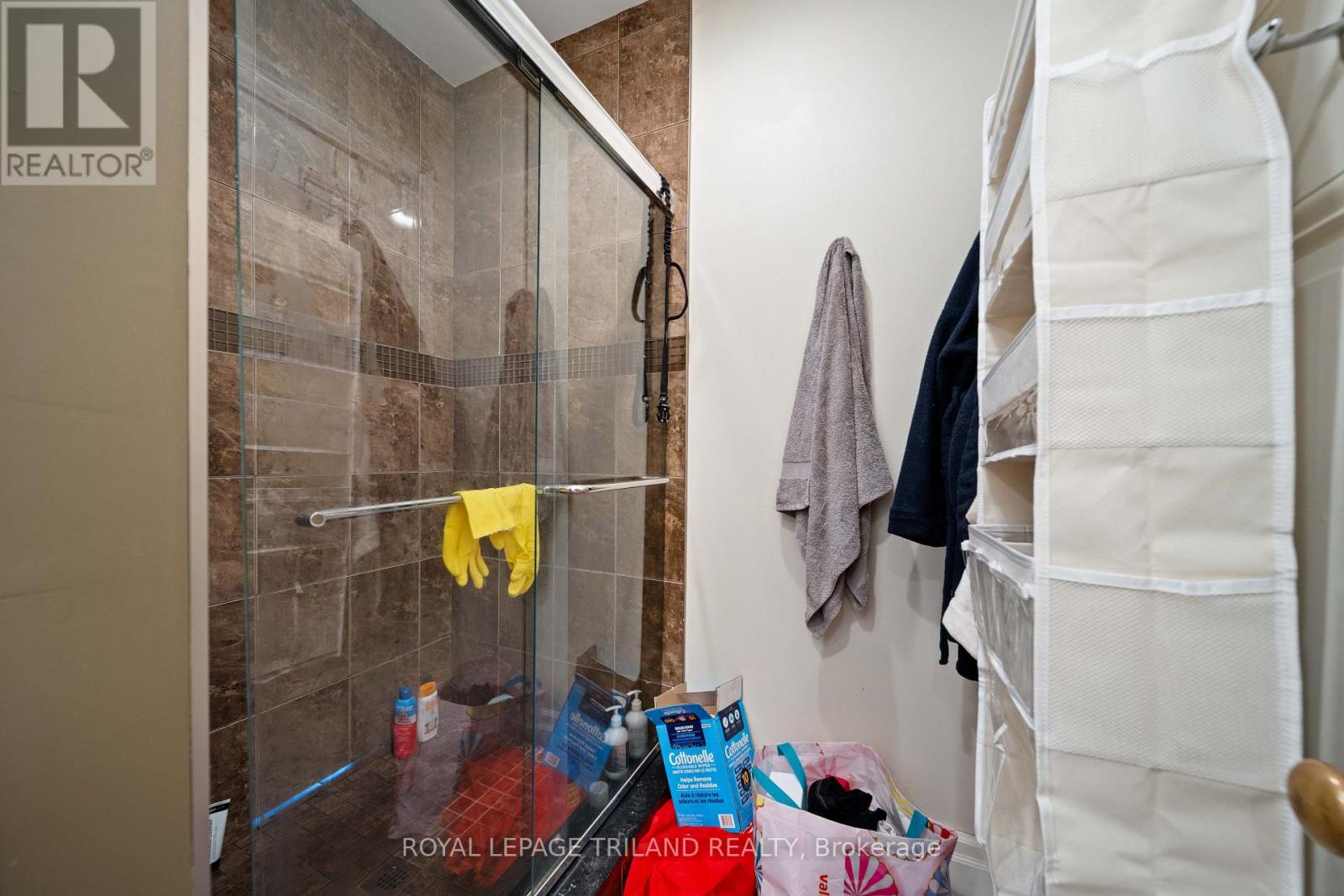 98 CENTRAL AVENUE - Image 36