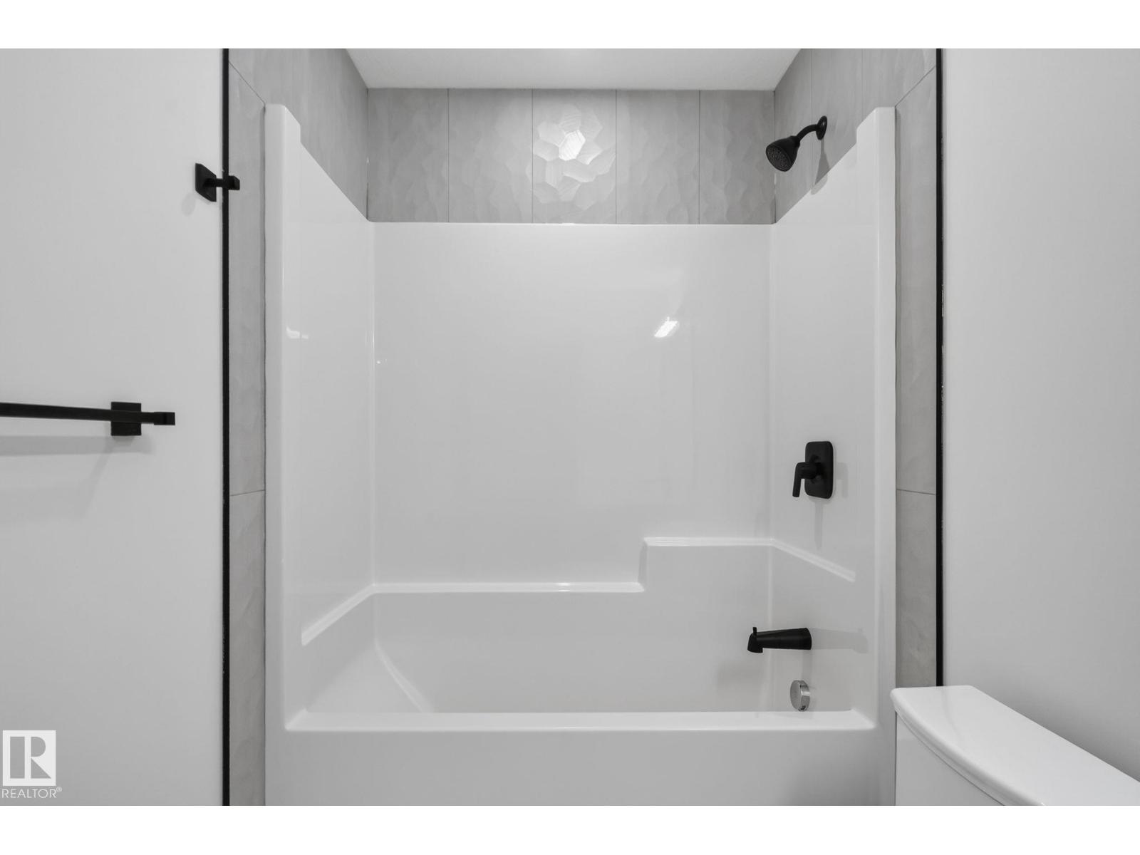 13 ENNS CT - Image 41