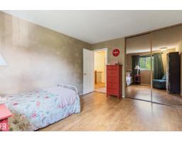 31 Royal Rd Nw, Edmonton, AB T6J2E7 Photo 15