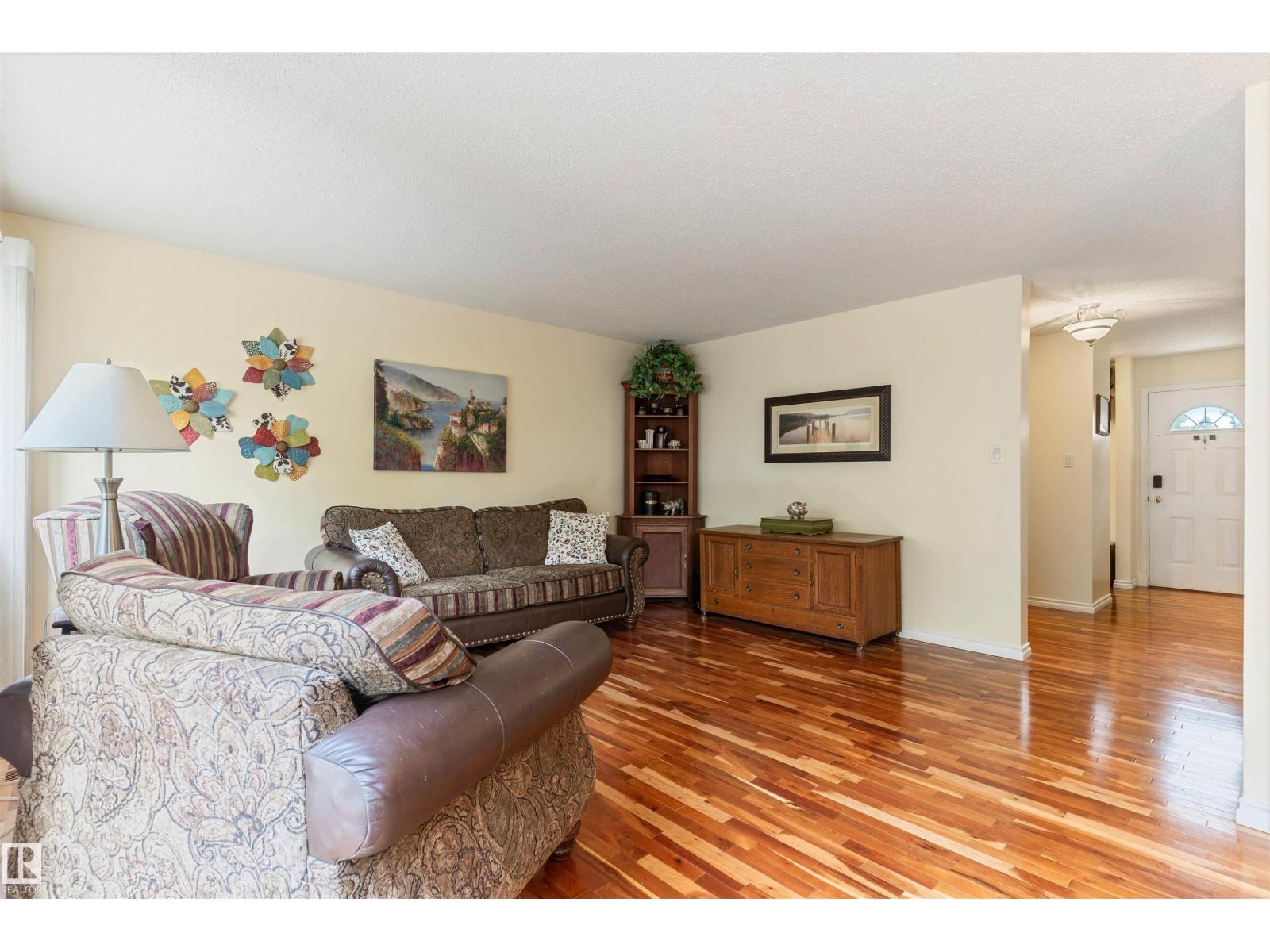 31 Royal RD NW - Image 4