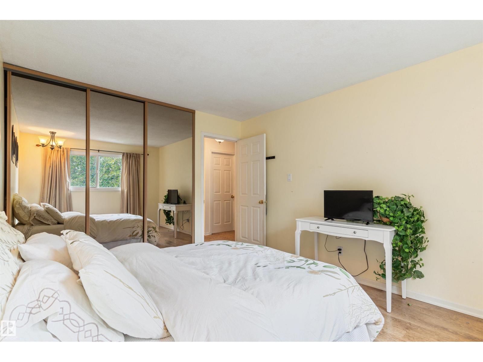 31 Royal RD NW - Image 17