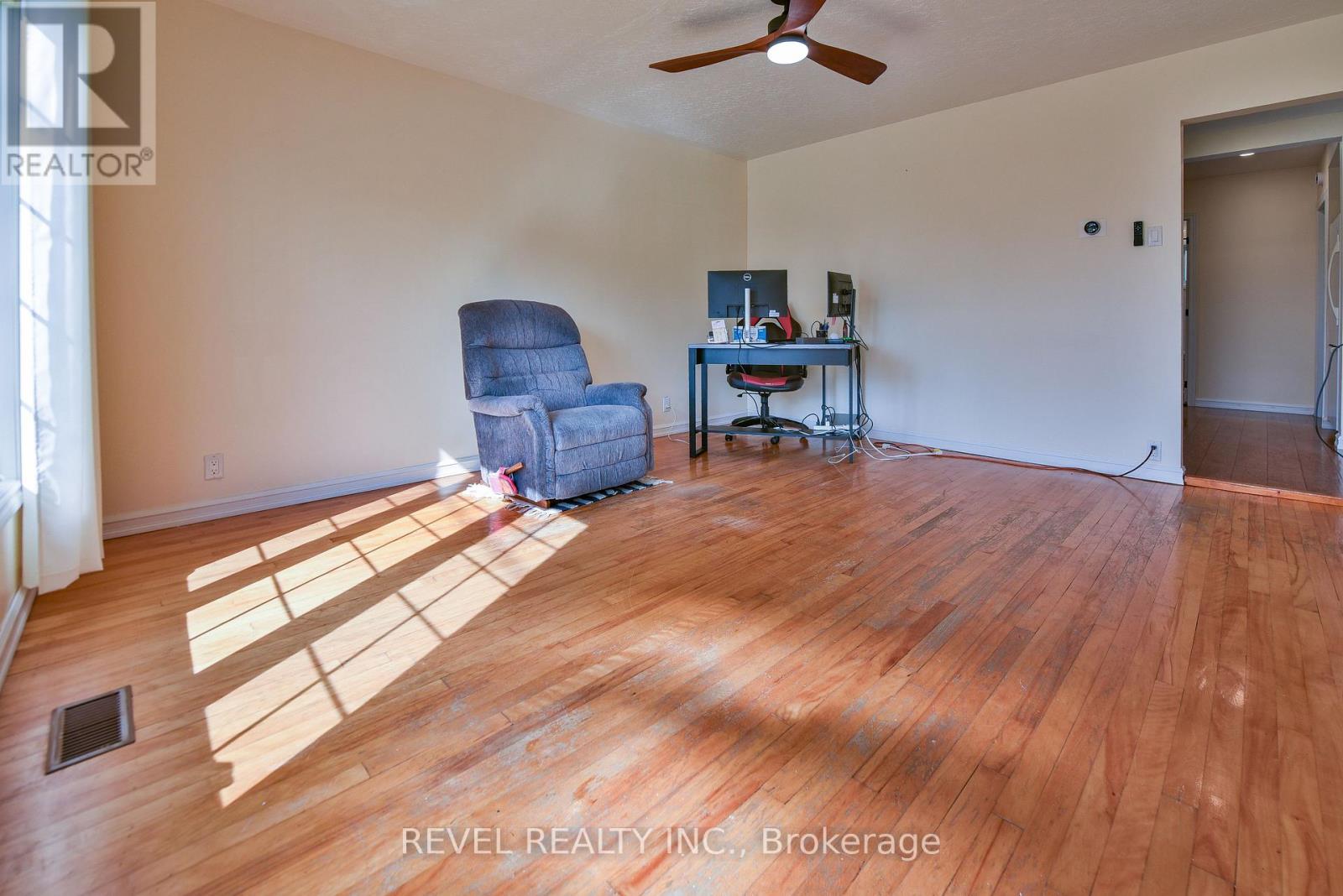548 CEDAR STREET S - 16