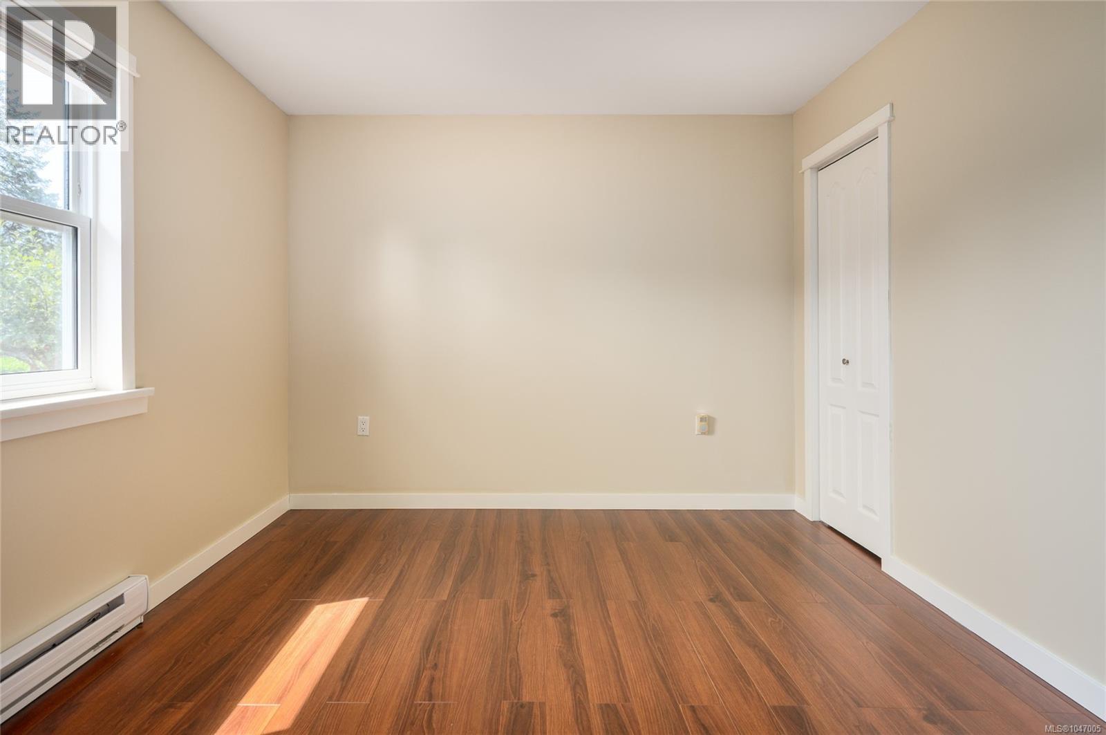 740 Begbie St - Image 14
