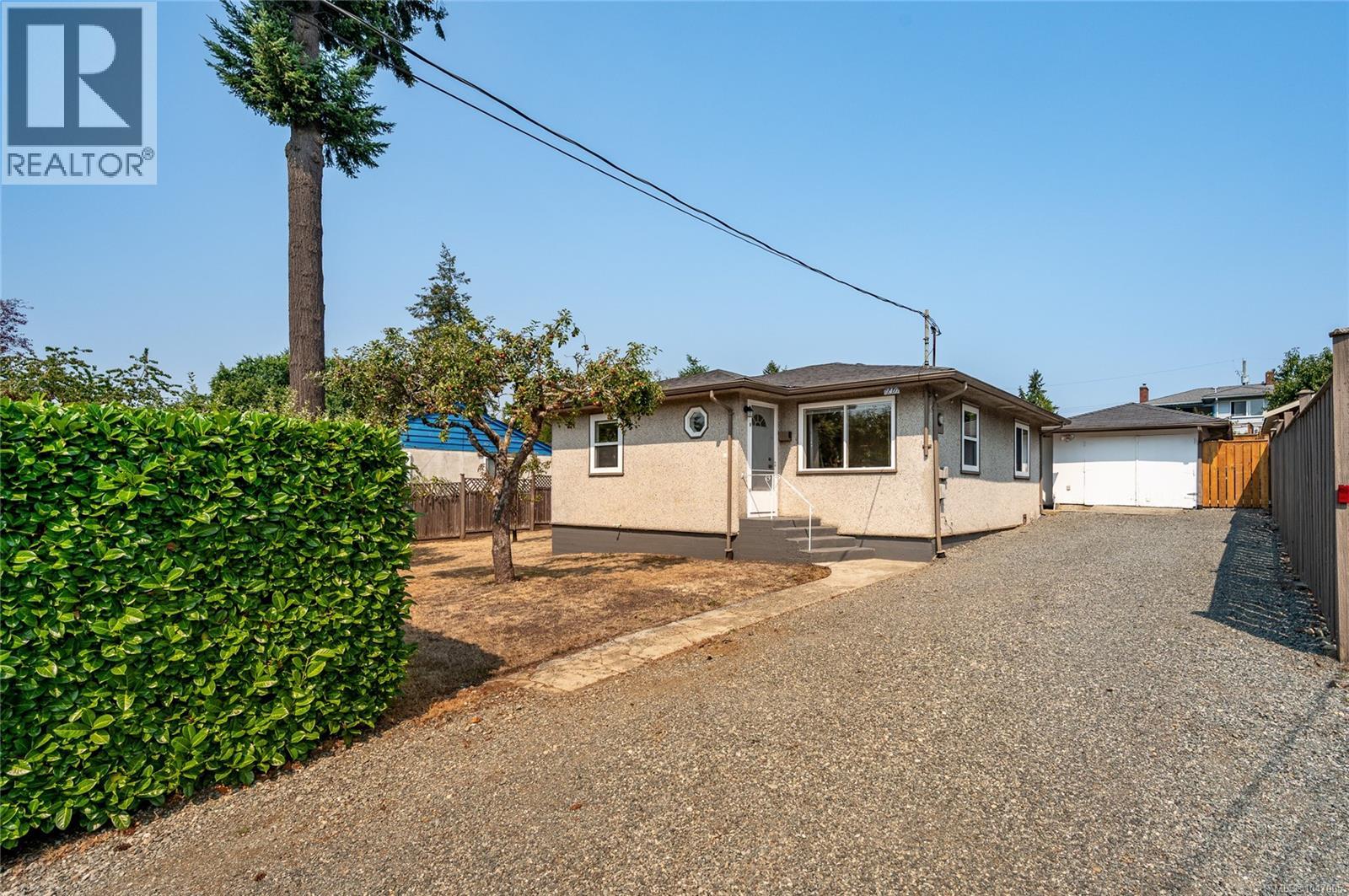 740 Begbie St - 2