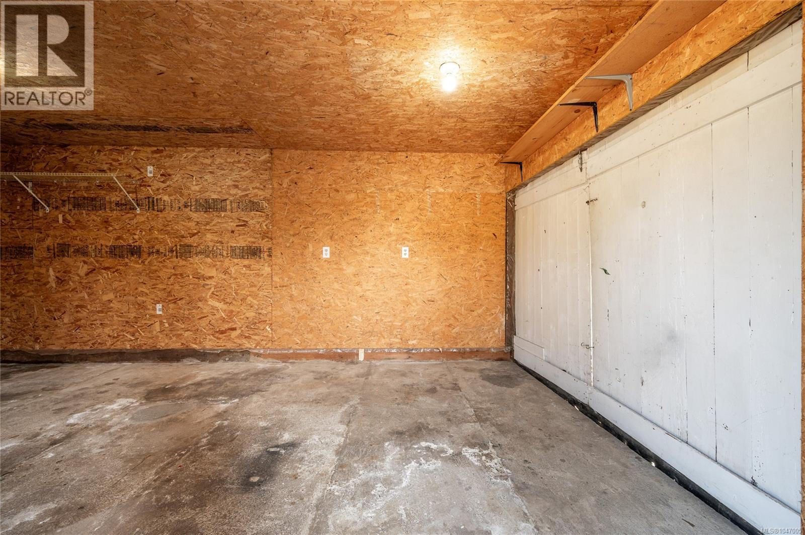 740 Begbie St - 21