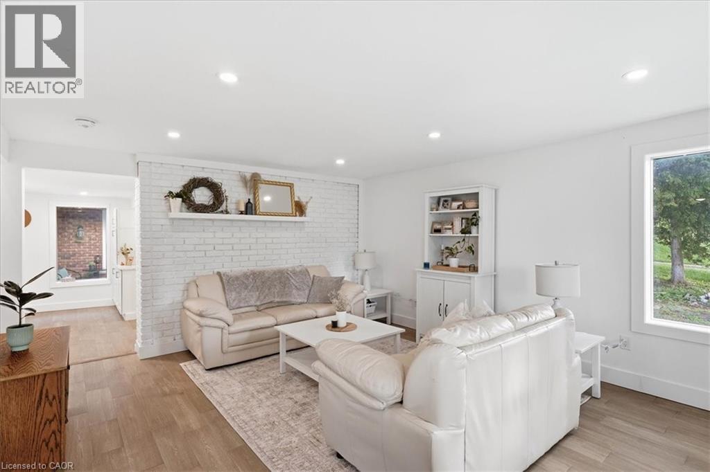 46 OLD PORTAGE Road - Image 4