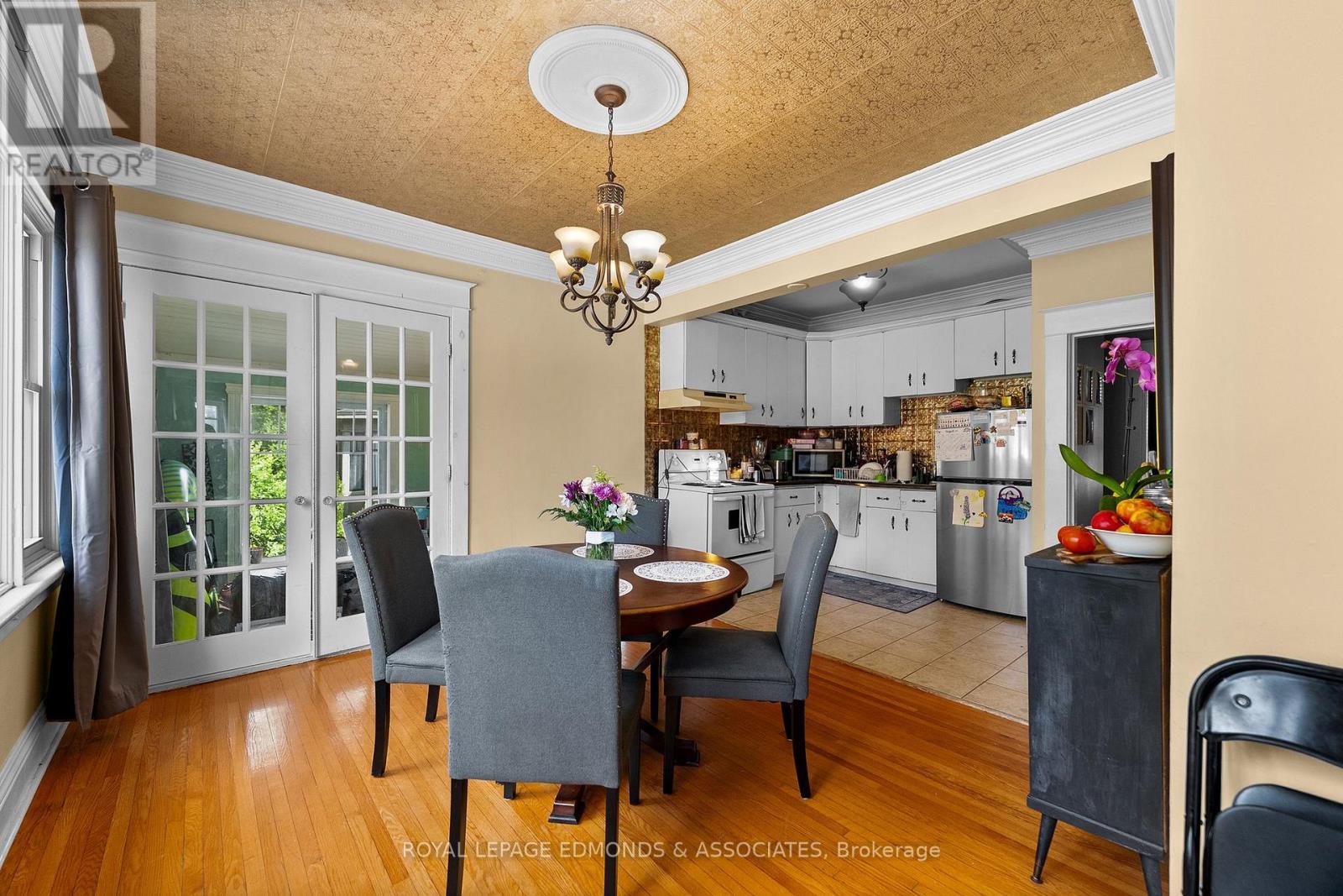 403 MACKAY STREET - Image 10