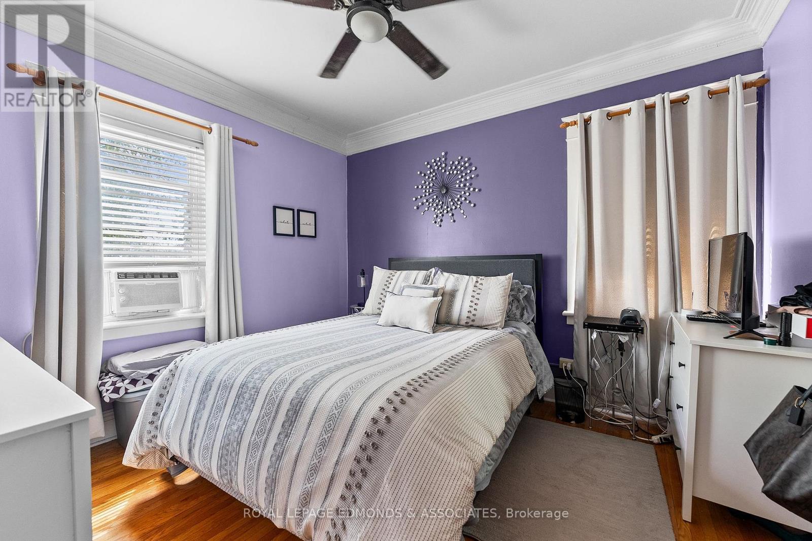 403 MACKAY STREET - 14