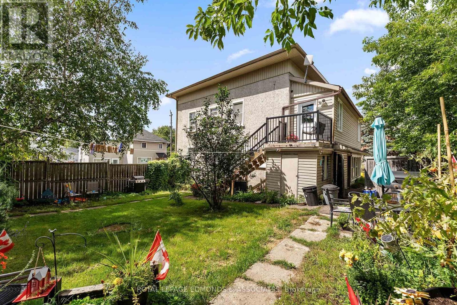 403 MACKAY STREET - Image 18
