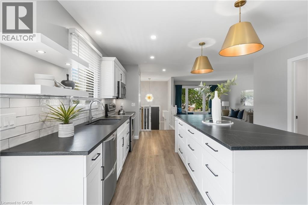4533 CARRIAGE Road - 10