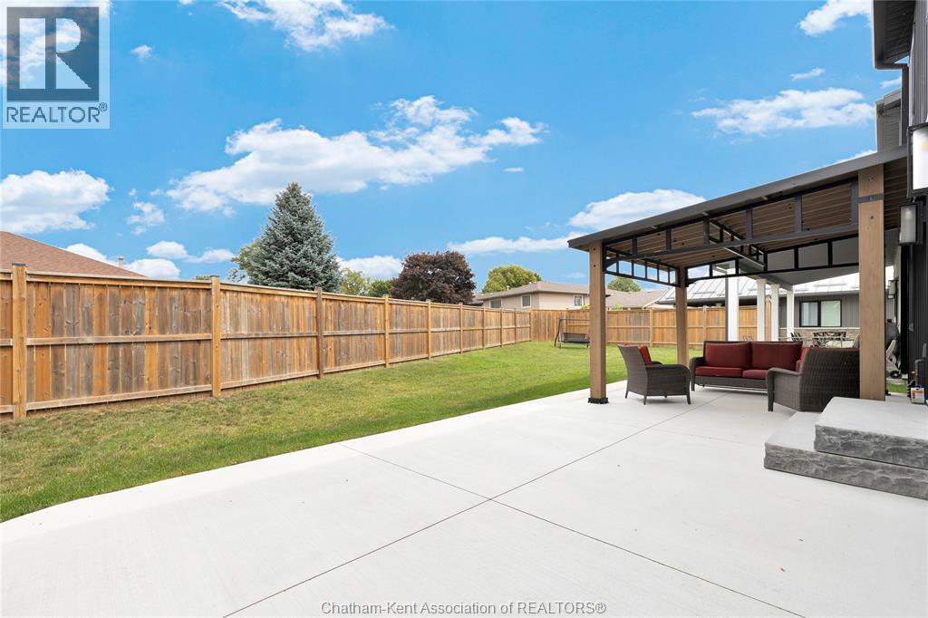 71 Churchill Park ROAD - 35